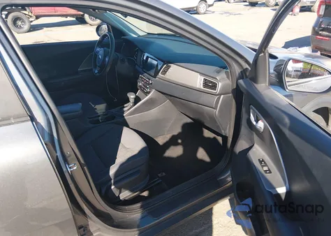 2018 Kia Niro Lx z USA, uszkodzony, nr VIN KNDCB3LC2J5132311